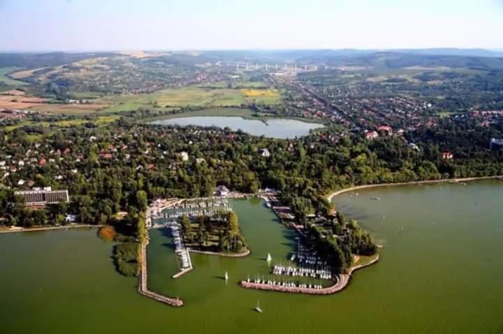 Legkondicionalt, Erkelyes Szoba, Privat Fuerdovel A Balatonon Koroshegy Ngoại thất bức ảnh